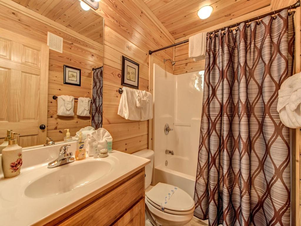 Misty Mountain Hideaway, 3 Bedrooms, Sleeps 10, Pool Access, Wifi Pigeon Forge Exterior foto